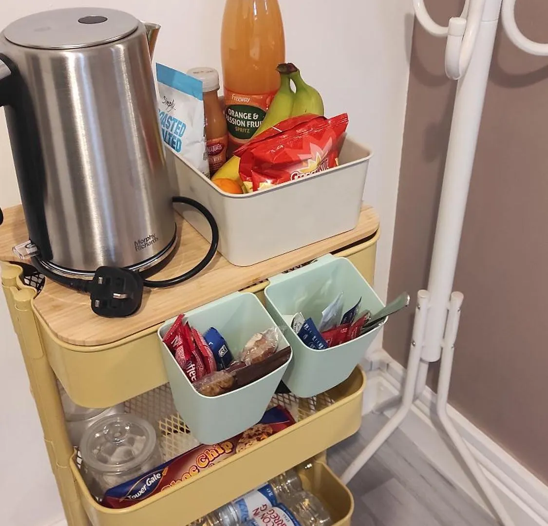 Guest house Casa Jimenez - Close To Town With Shared Bathroom Cardiff